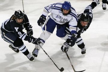 姆巴佩状态火爆，总决赛抢七大战对阵上海海港，巴黎圣日耳曼力争逆转
