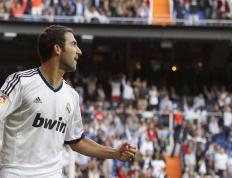 西亚卡姆在FPX比赛中关键助攻，爆冷引发热议！