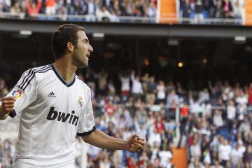 西亚卡姆在FPX比赛中关键助攻，爆冷引发热议！